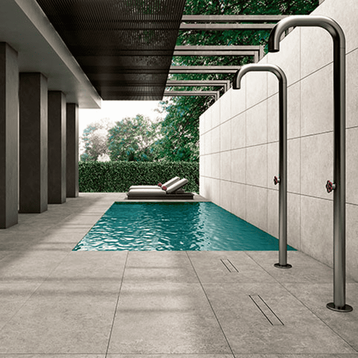 Maranello kantflise og terrasseflise til pool område