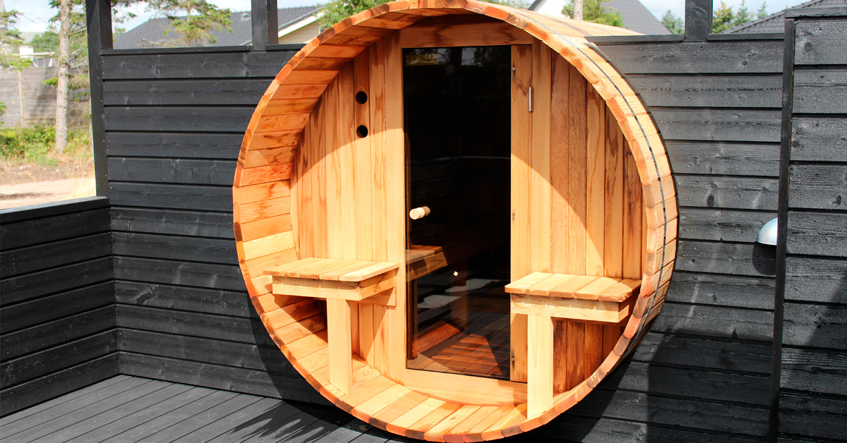 Terrasse med tøndesauna
