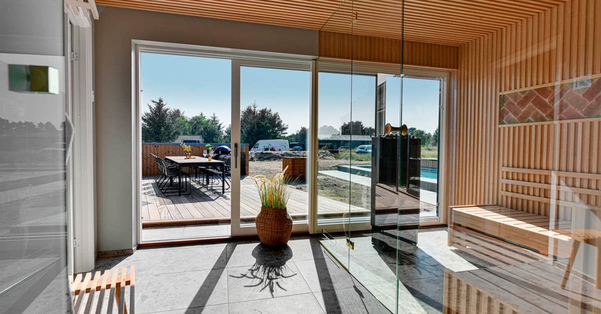 Nybyg med sauna og swimmingpool i Blåvand. Billede udlånt af Feriepartner Blåvand.