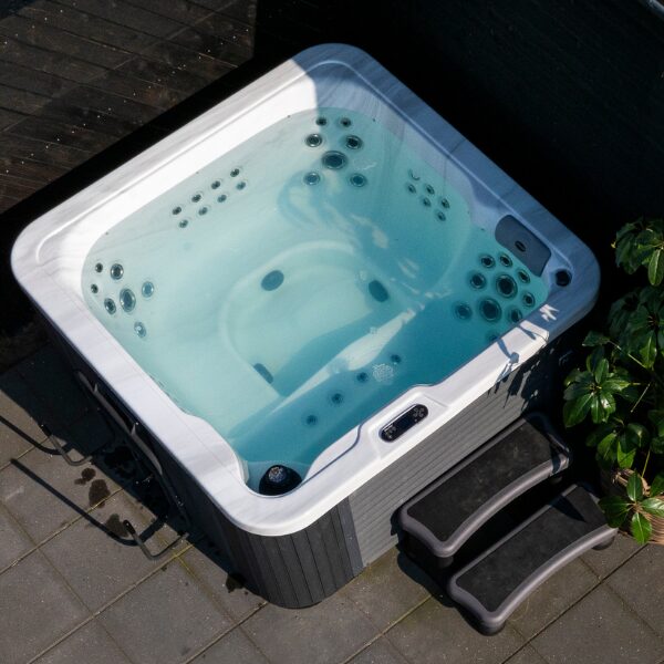 Trappe til udendørs spa